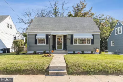 638 Longview Dr, Catonsville, MD 21228