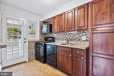 609 Walker Ave, Baltimore, MD 21212 photo 11