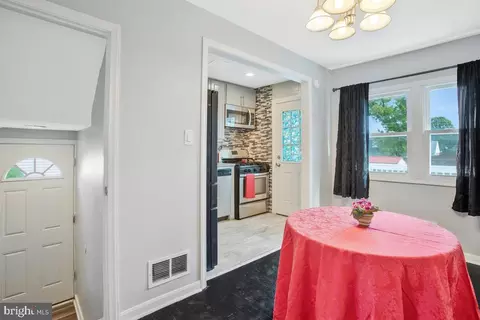 3513 Ellen Rd, Windsor Mill, MD 21244 photo 9