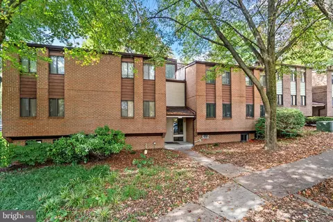 3 Suntop Ct #T-1, Baltimore, MD 21209