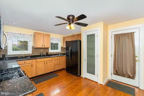 2222 Hammonds Ferry Rd, Halethorpe, MD 21227 photo 14