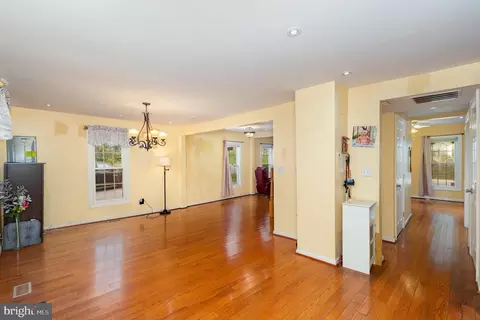 2222 Hammonds Ferry Rd, Halethorpe, MD 21227 photo 11