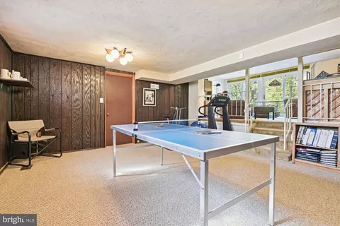 2910 Lightfoot Dr, Baltimore, MD 21209 photo 13