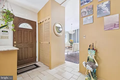 2910 Lightfoot Dr, Baltimore, MD 21209 photo 8