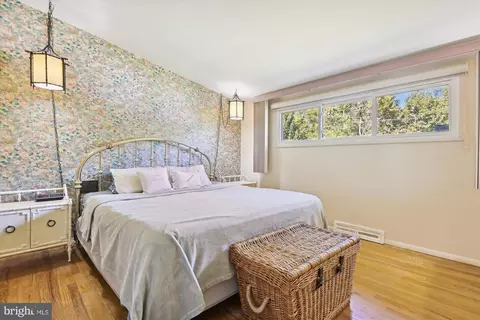 2910 Lightfoot Dr, Baltimore, MD 21209 photo 5