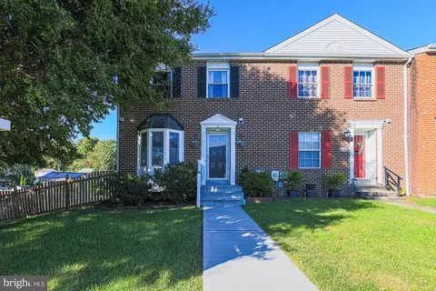2 Perryfalls Pl, Nottingham, MD 21236 photo 3