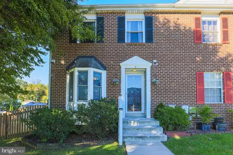 2 Perryfalls Pl, Nottingham, MD 21236