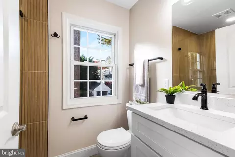 7116 Wardman Rd, Baltimore, MD 21212 photo 25
