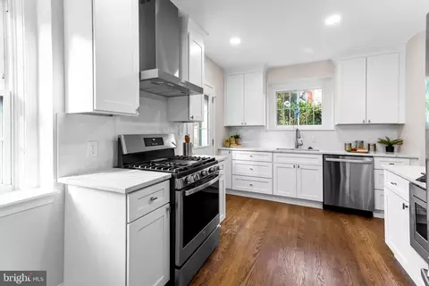 7116 Wardman Rd, Baltimore, MD 21212 photo 14