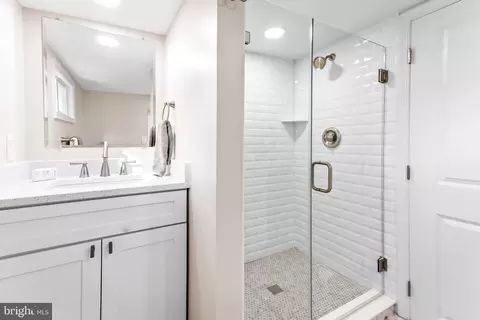 7116 Wardman Rd, Baltimore, MD 21212 photo 37