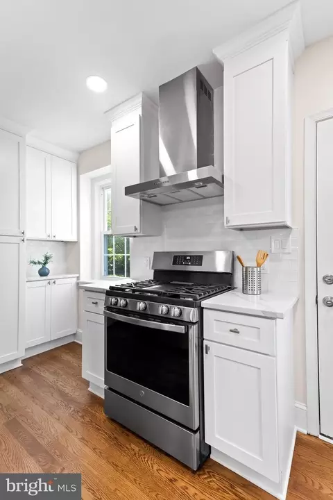 7116 Wardman Rd, Baltimore, MD 21212 photo 15