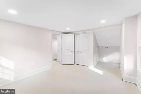 7116 Wardman Rd, Baltimore, MD 21212 photo 39