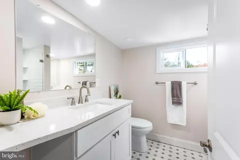 7116 Wardman Rd, Baltimore, MD 21212 photo 36