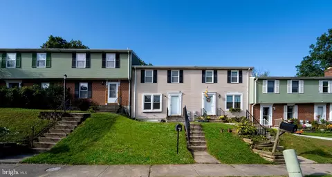 7 Tottenham Ct, Parkville, MD 21234