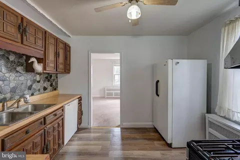 110 Manor Ave, Baltimore, MD 21206 photo 8