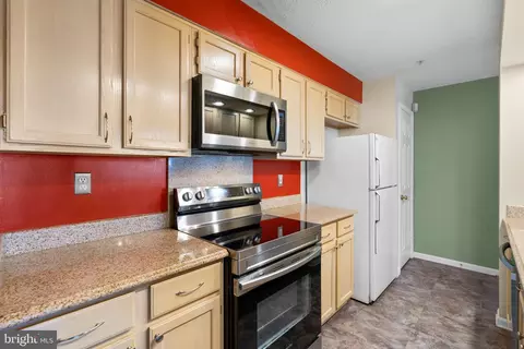 7641 Gladstone Rd #5-7641, Windsor Mill, MD 21244 photo 11