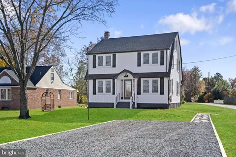 7215 Golden Ring Rd, Essex, MD 21221