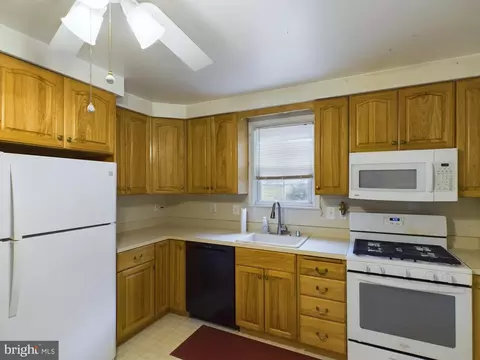 5711 Keithley Rd, White Marsh, MD 21162 photo 3