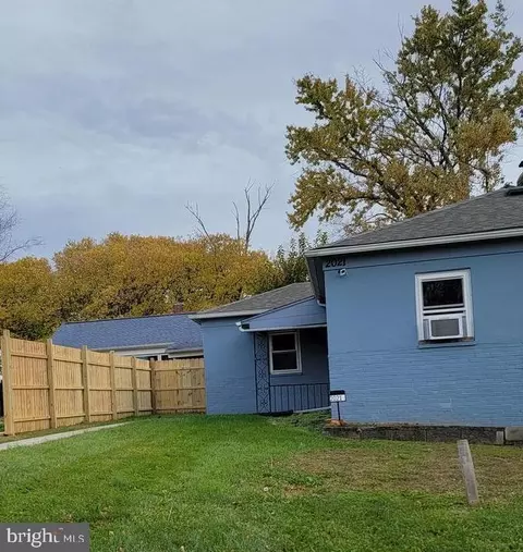 2021 Royal Court Dr, Gwynn Oak, MD 21207