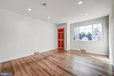 5239 Dewitt Rd, Halethorpe, MD 21227 photo 6