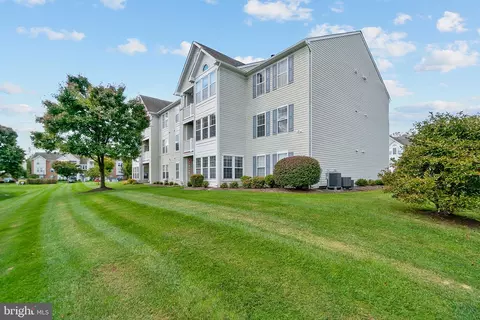 8355 Cypress Ml #8355, Nottingham, MD 21236