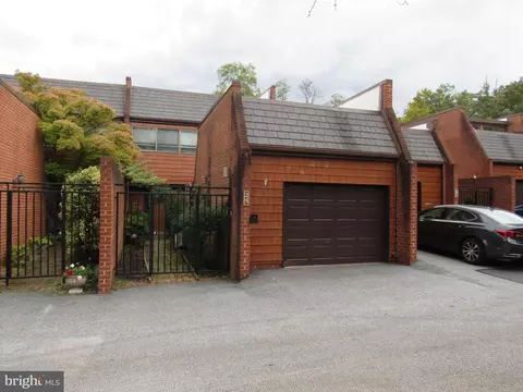 25 Malibu Ct, Towson, MD 21204