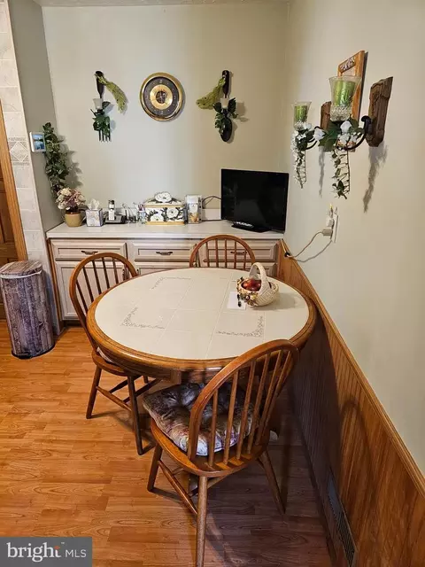 1604 Claridge Ave, Halethorpe, MD 21227 photo 3