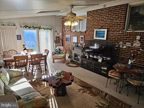 1604 Claridge Ave, Halethorpe, MD 21227 photo 13