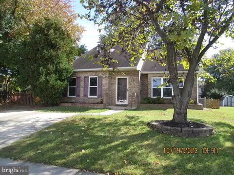 12907 Cunninghill Cove Rd, Middle River, MD 21220