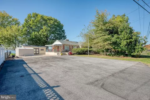 710 Riverside Dr, Essex, MD 21221