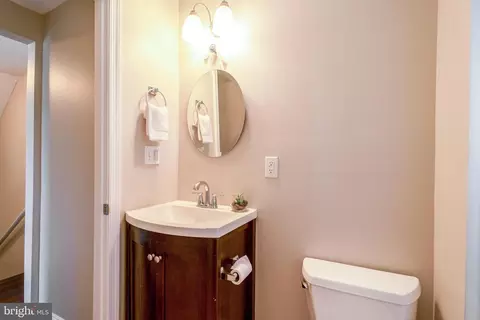 2810 Manoff Rd, Halethorpe, MD 21227 photo 21