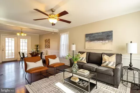 2810 Manoff Rd, Halethorpe, MD 21227 photo 2