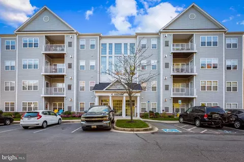 534 Hopkins Landing Dr #534, Essex, MD 21221