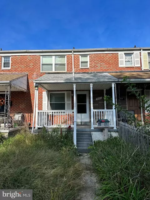 950 Foxridge Ln, Essex, MD 21221