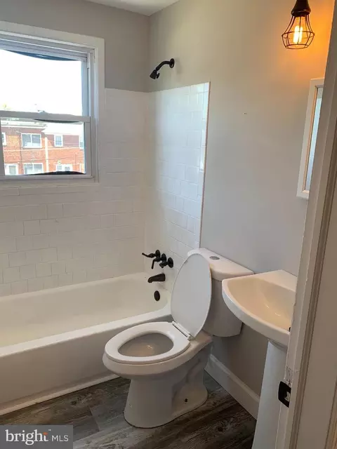 114 Kingston Rd, Middle River, MD 21220 photo 5