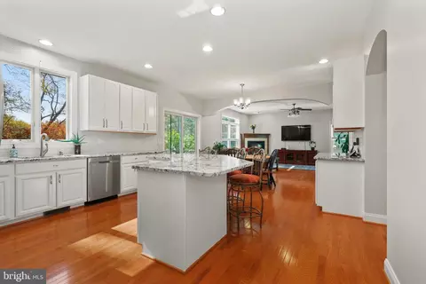 14543 Manor Rd, Phoenix, MD 21131 photo 14
