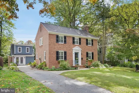 104 Greenbrier Rd, Towson, MD 21286