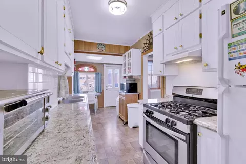 89 Willow Spring Rd, Dundalk, MD 21222 photo 10