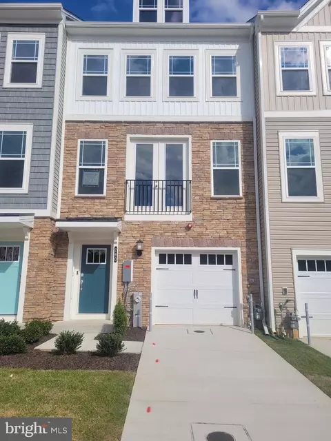 260 Waterstone Rd, Essex, MD 21221