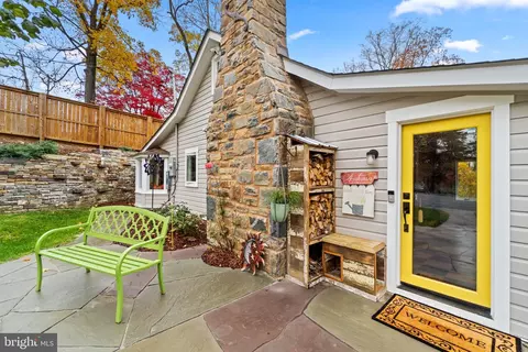 15423 15421 York Rd, Sparks Glencoe, MD 21152