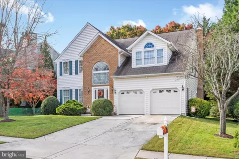 4 Graveswood Ct, Parkville, MD 21234