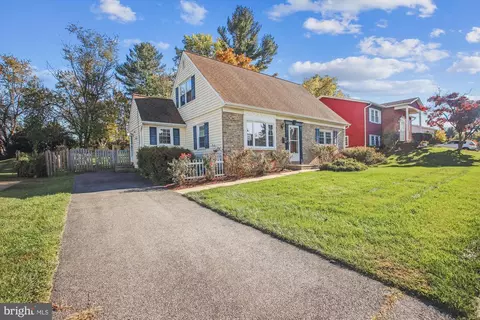 1315 Denbright Rd, Catonsville, MD 21228