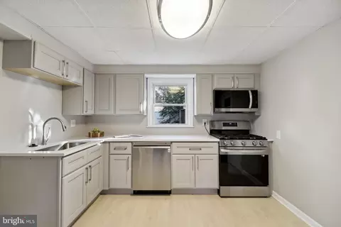 Kitchen - 3501 Sollers Point Rd, Dundalk, MD 21222 photo 1 of 3