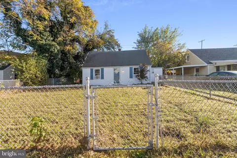 Exterior - 3501 Sollers Point Rd, Dundalk, MD 21222 photo 1 of 3