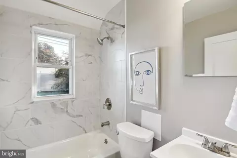 Bath - 3501 Sollers Point Rd, Dundalk, MD 21222 photo 1 of 1