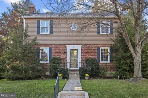 203 Conamara Ct, Lutherville Timonium, MD 21093