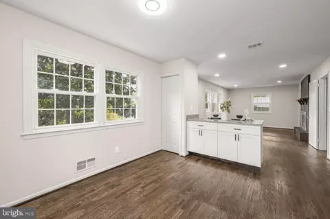 233 E Timonium Rd, Lutherville Timonium, MD 21093 photo 15