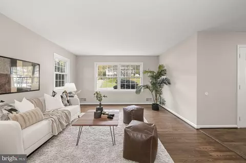 233 E Timonium Rd, Lutherville Timonium, MD 21093 photo 4
