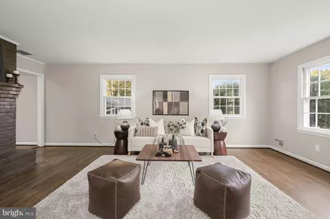 233 E Timonium Rd, Lutherville Timonium, MD 21093 photo 2