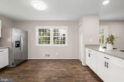 233 E Timonium Rd, Lutherville Timonium, MD 21093 photo 14